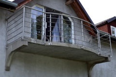 balustrady-balkonowe-ze-stali-nierdzewnej-66