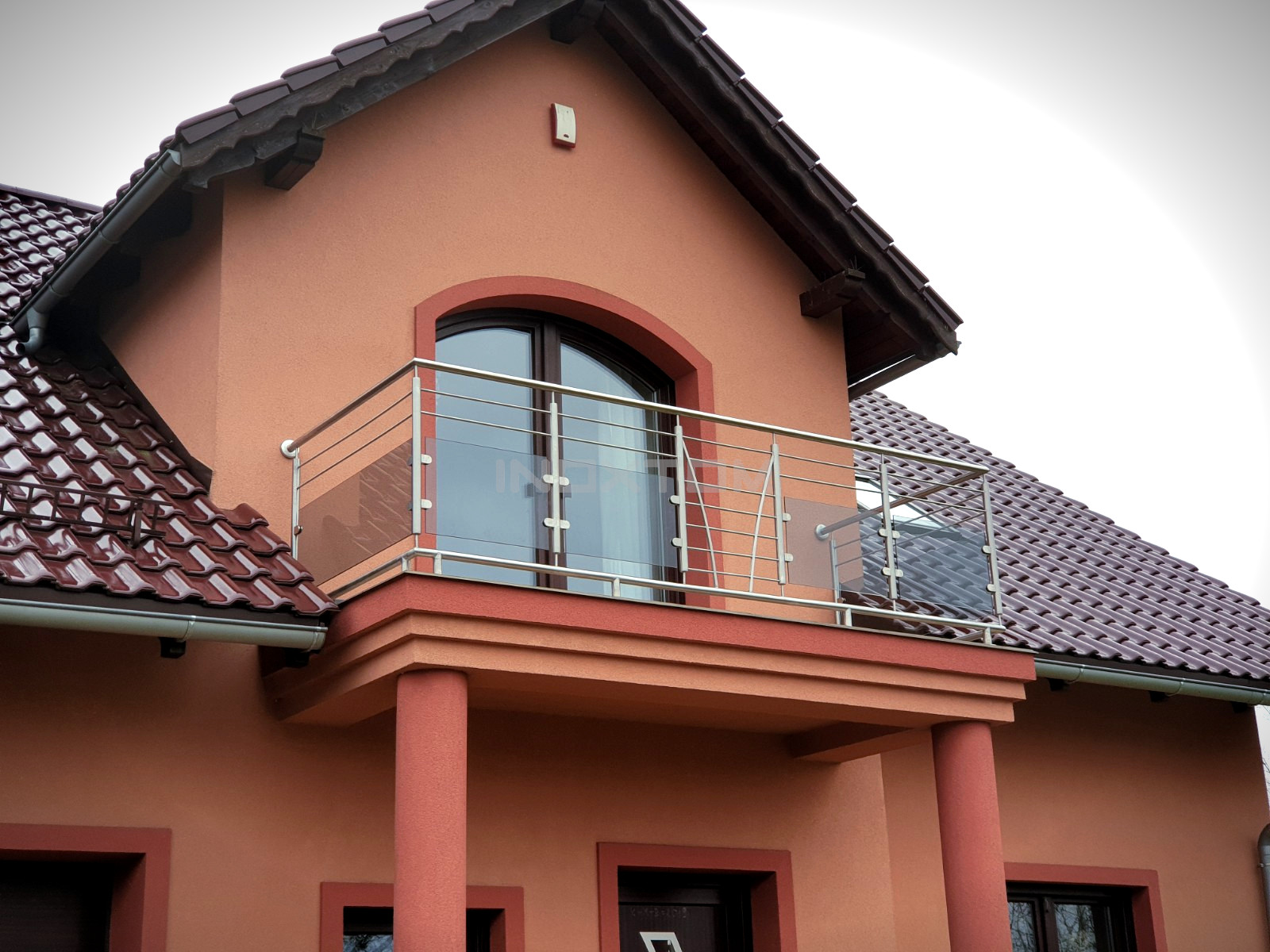 Piła – Balustrady ze szkłem na balkonach